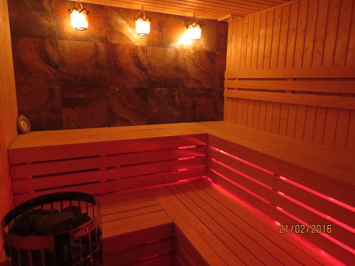 Cudodomek Spa W Mrozach Wielkich Kolo Elku ภายนอก รูปภาพ